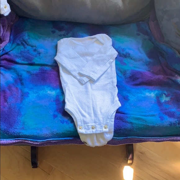 3 long sleeve onesie - Picture 2 of 4